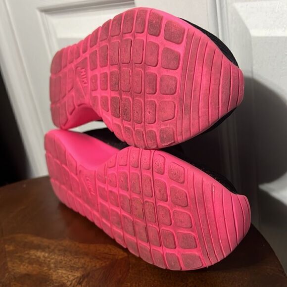 🔥🔥 NIKE ROSHE ONE FLIGHT WEIGHT GS BLACK PINK SHOES Girls Sz 6.5Y 705486 002 - Picture 10 of 11